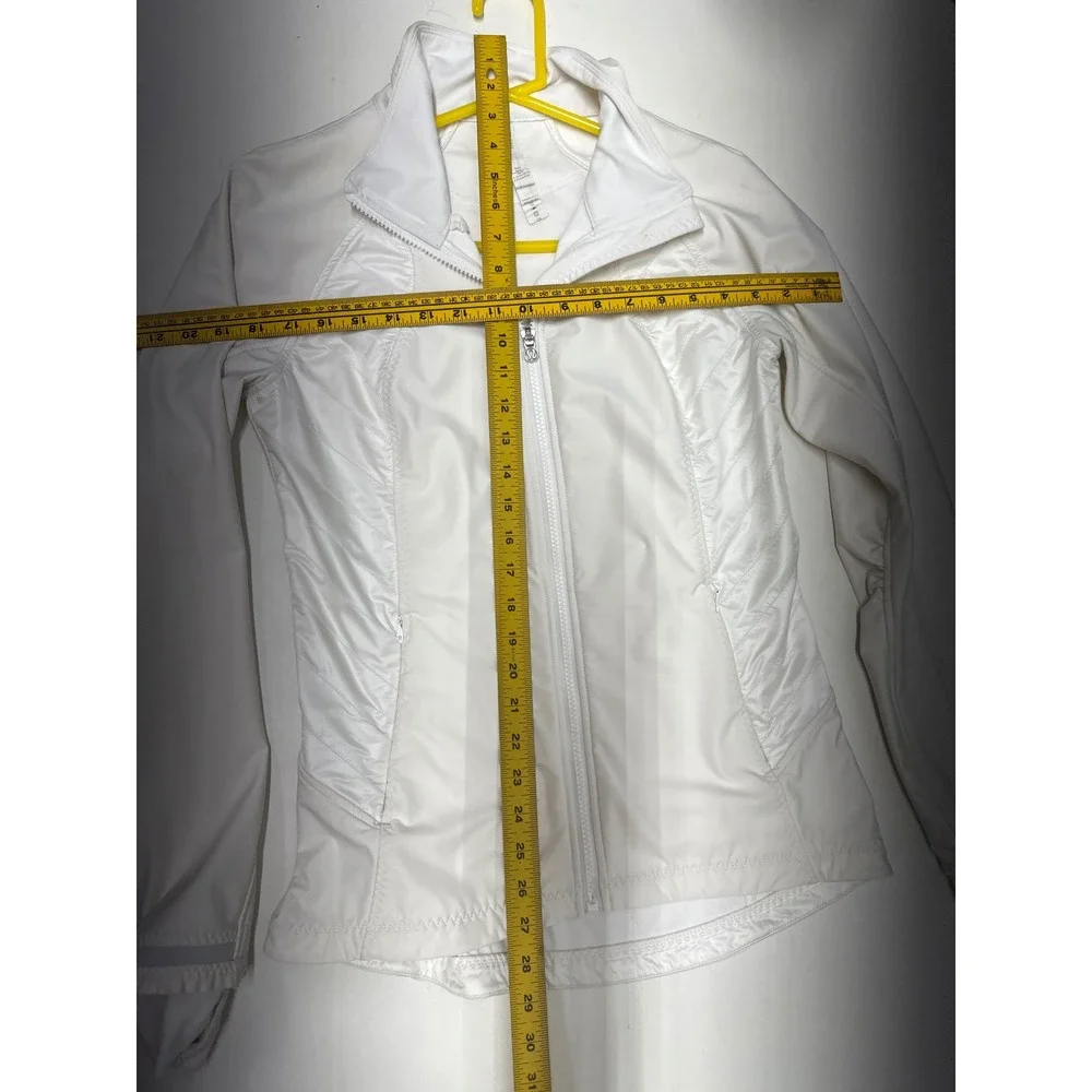 Lululemon White Ruffle Back Run Jacket Full Zip Slim Fit Size 6 Reflective Trim